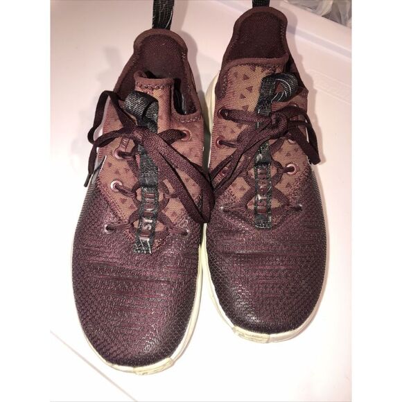 Nike FREE TR 8 PRINT‎ Sneakers CrossTraining Shoe  Women's Size 7 BURGUNDY - Picture 4 of 8